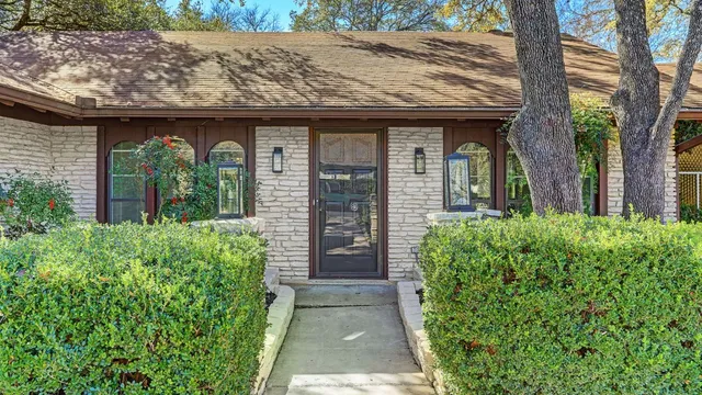 $3,300 | 2605 Toulouse Drive, Austin, TX 78748