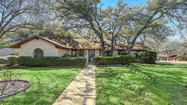 $3,300 | 2605 Toulouse Drive, Austin, TX 78748