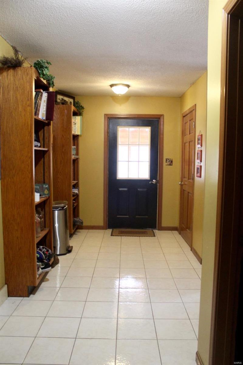 4975 Woodhaven Road Pinckneyville, IL 62274 - Photo 11 of 35 Gallery Image 11