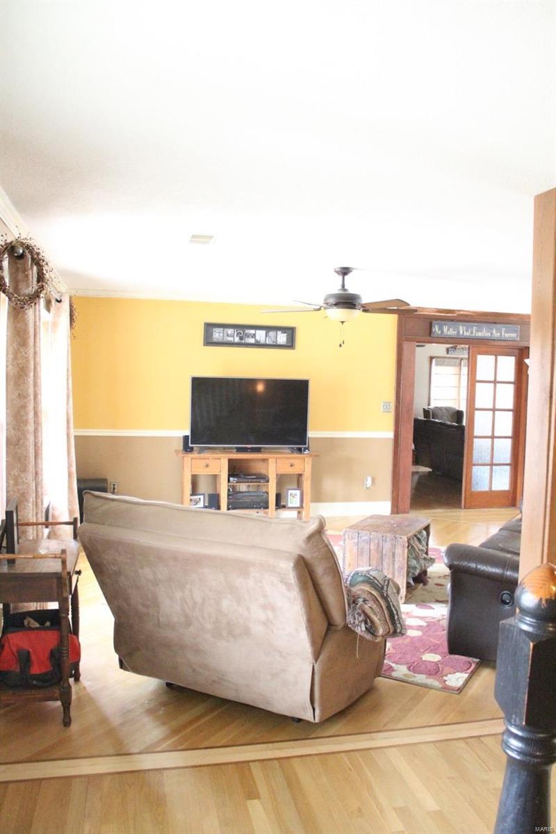 4975 Woodhaven Road Pinckneyville, IL 62274 - Photo 20 of 35 Gallery Image 20