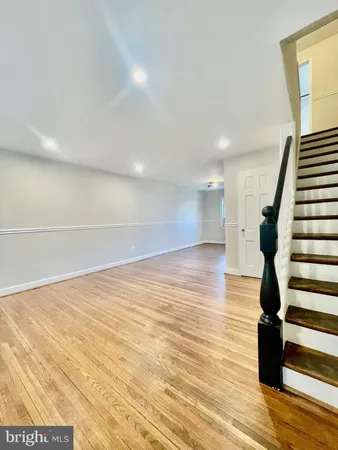 $2,300 | 2809 A 16th Road South, Unit 2809A, Arlington, VA 22204