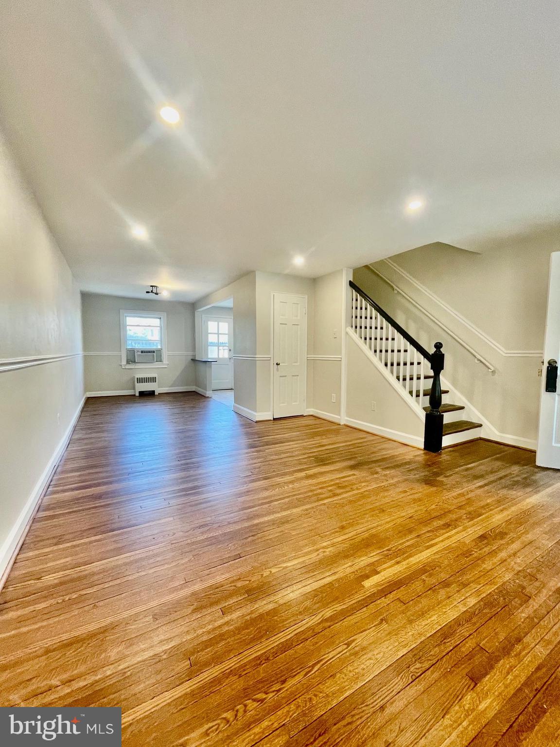 2809 A 16th Road South, Unit 2809A Arlington, VA 22204 - Photo 4 of 13 a view of empty room with wooden floor