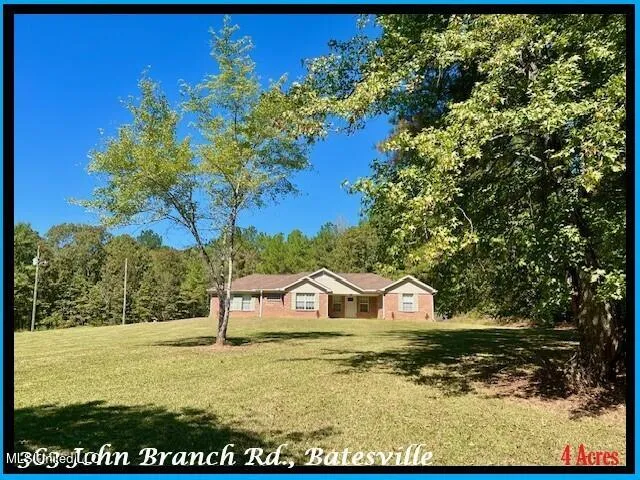 $260,000 | 363 John Branch Road, Batesville, MS 38606