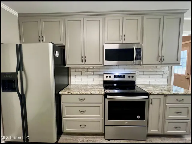 $260,000 | 363 John Branch Road, Batesville, MS 38606