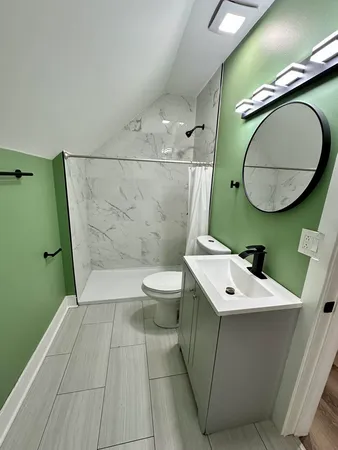 $1,700 | 2713 West Gladys Avenue, Unit 3, Chicago, IL 60612