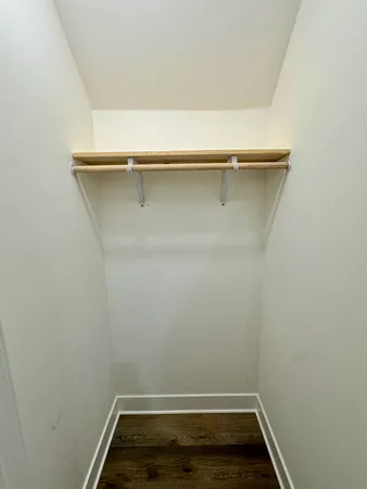 $1,700 | 2713 West Gladys Avenue, Unit 3, Chicago, IL 60612