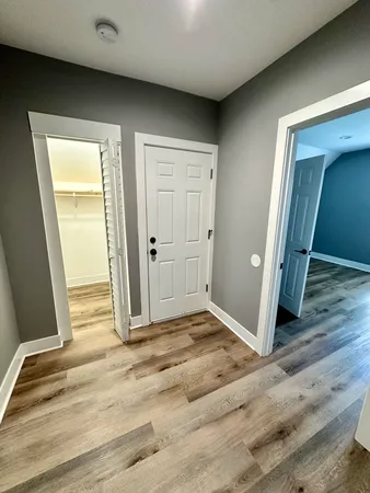 $1,700 | 2713 West Gladys Avenue, Unit 3, Chicago, IL 60612