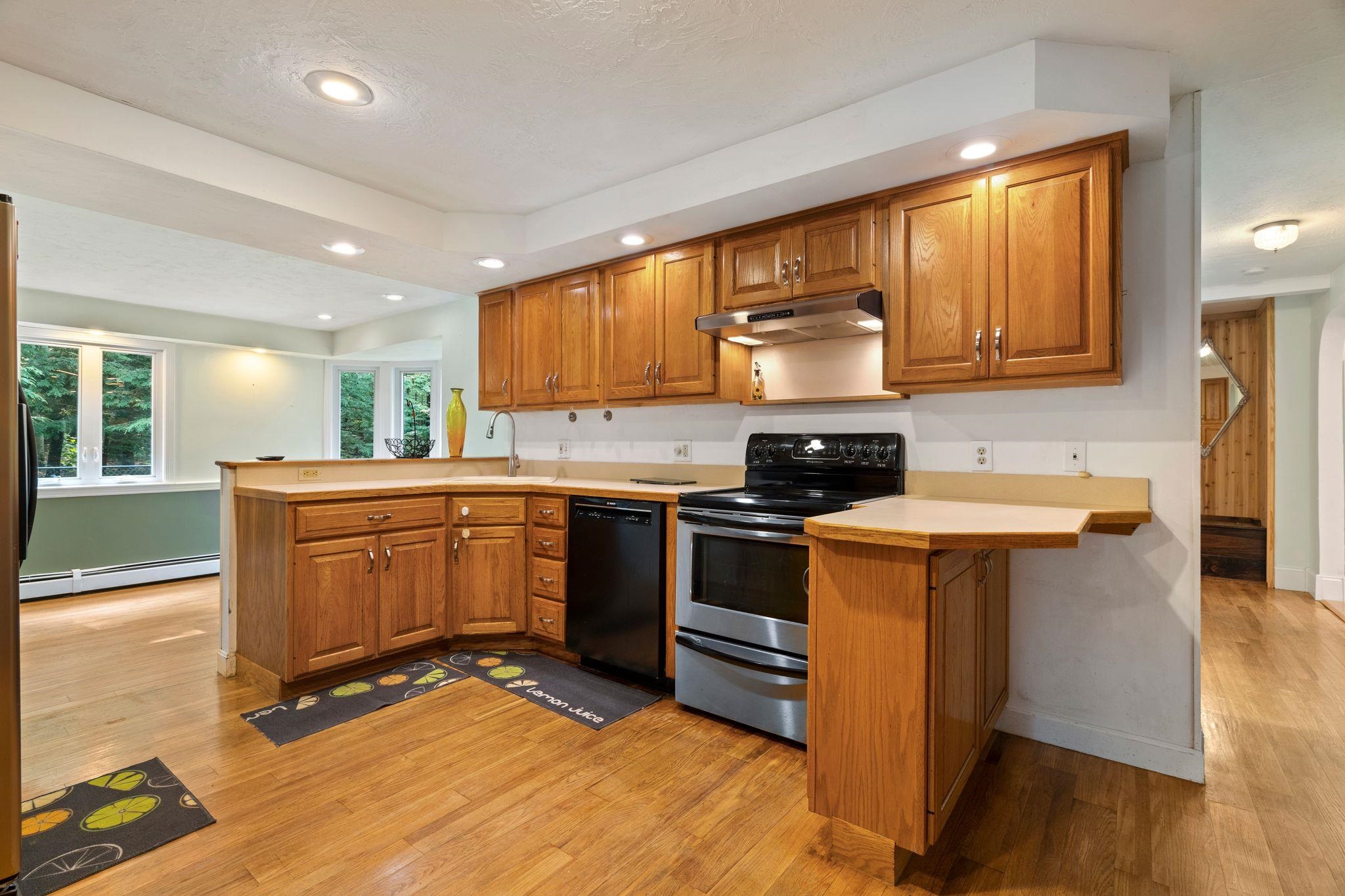 41 Ridgewood Drive Bow, NH 03304 - Photo 4 of 33