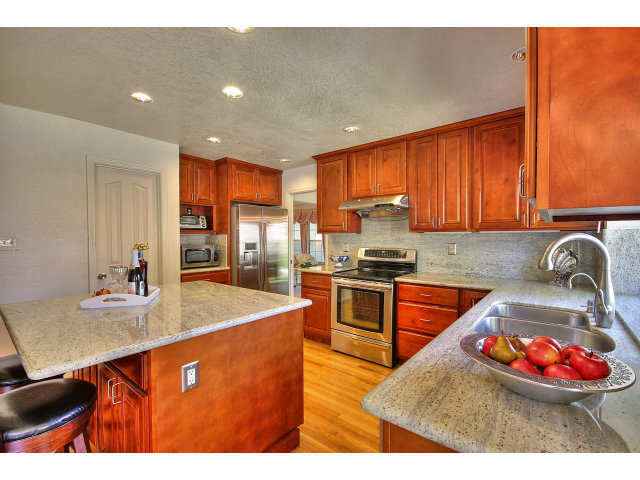 11257 Bubb Road Cupertino, CA 95014 - Photo 8 of 25 Gallery Image 8