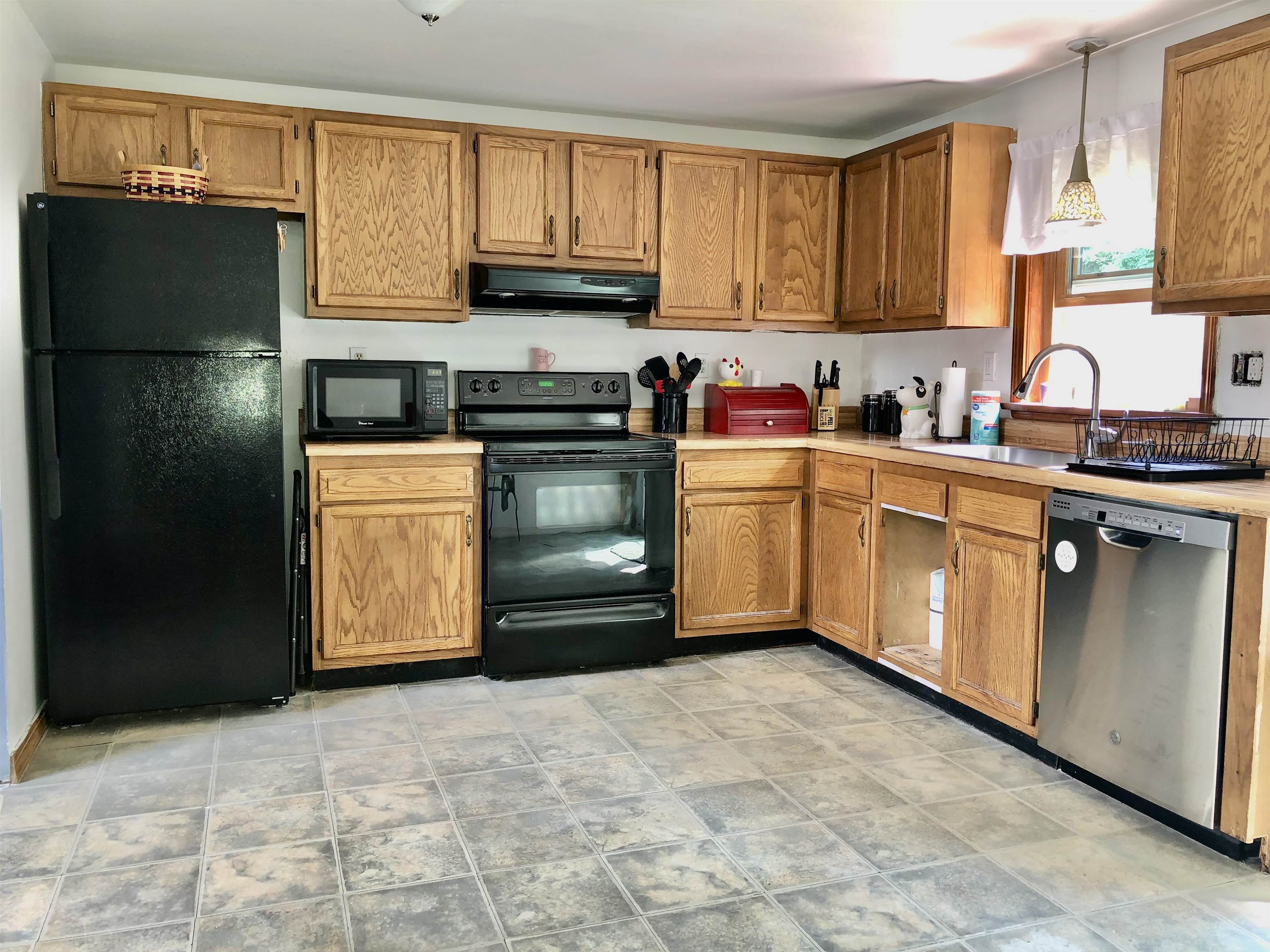73 Derryfield Road, Unit R Derry, NH 03038 - Photo 7 of 21