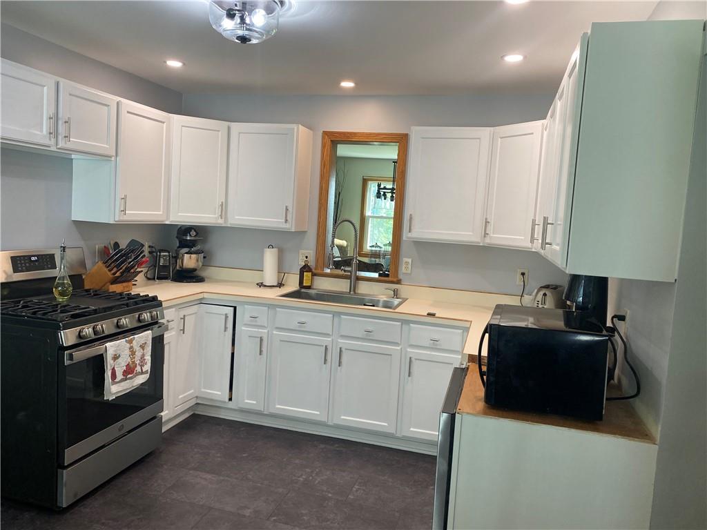 618 Conneaut Lake Road Adamsville, PA 16110 - Photo 2 of 24 Gallery Image 2