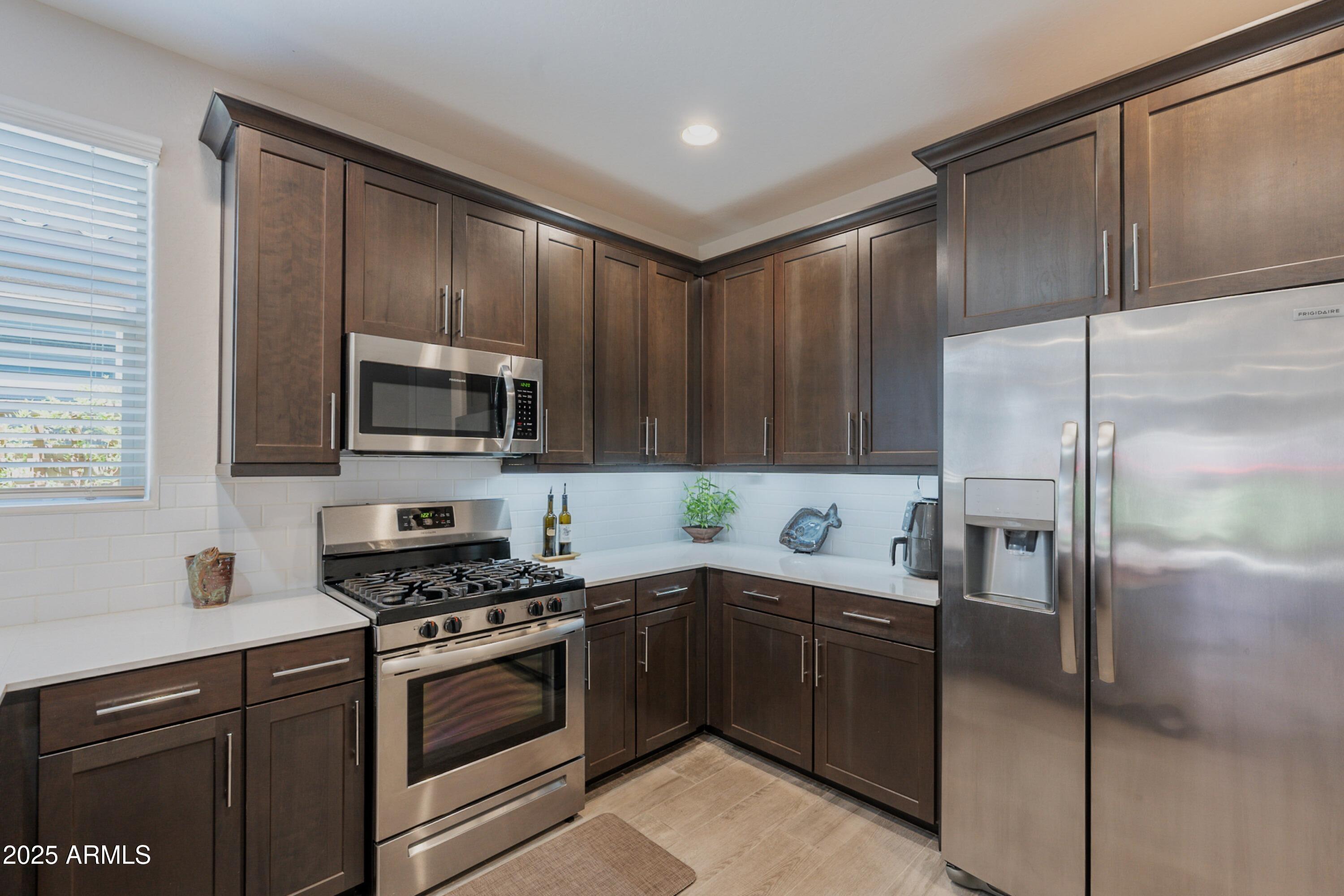 17219 West La Luz Road Surprise, AZ 85387 - Photo 10 of 46 014 Kitchen 17219 W La Luz Rd
