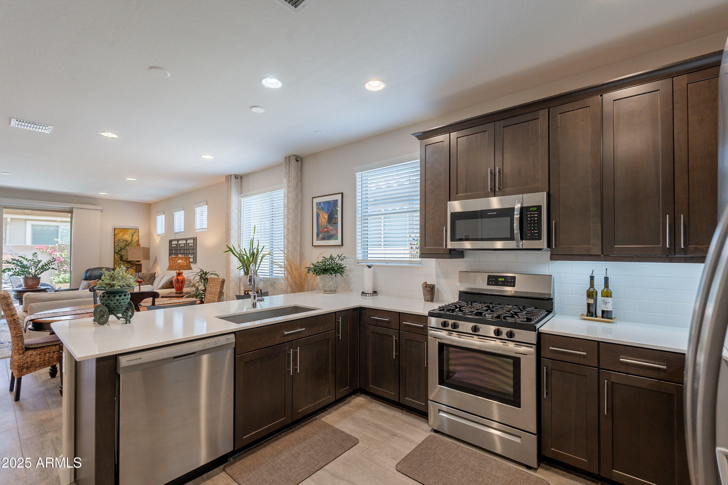 17219 West La Luz Road Surprise, AZ 85387 - Photo 11 of 46 015 Kitchen 17219 W La Luz Rd