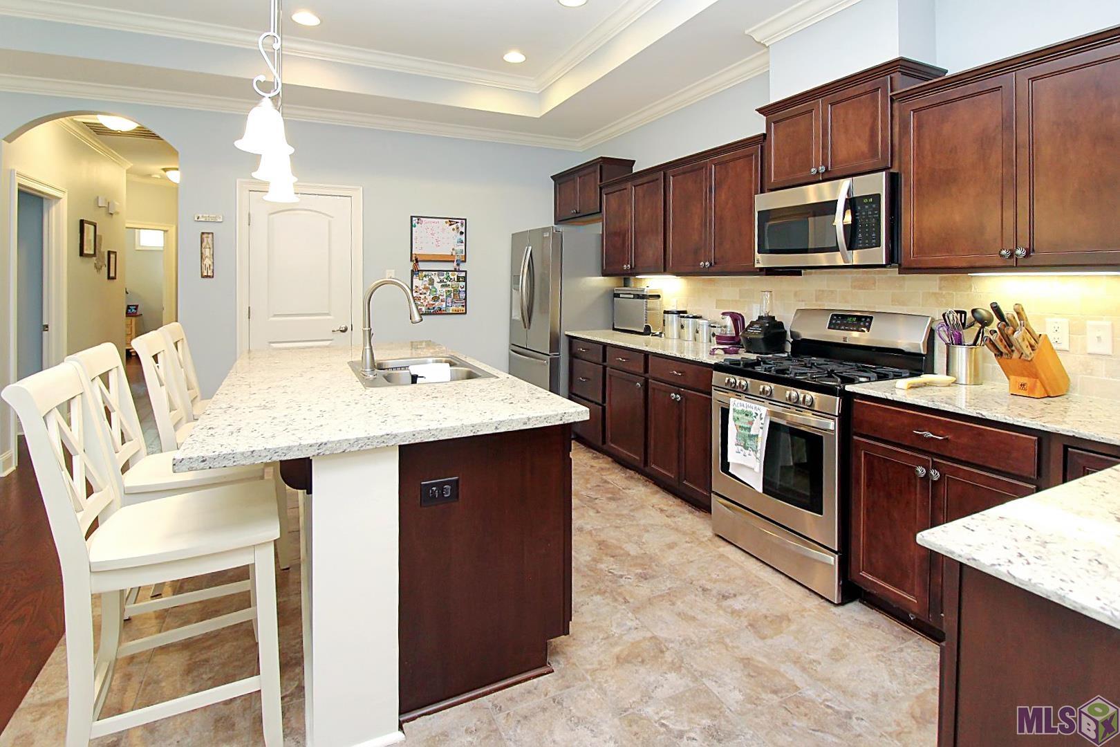 7111 Village Maison Court, Unit 17 Baton Rouge, LA 70809 - Photo 4 of 17