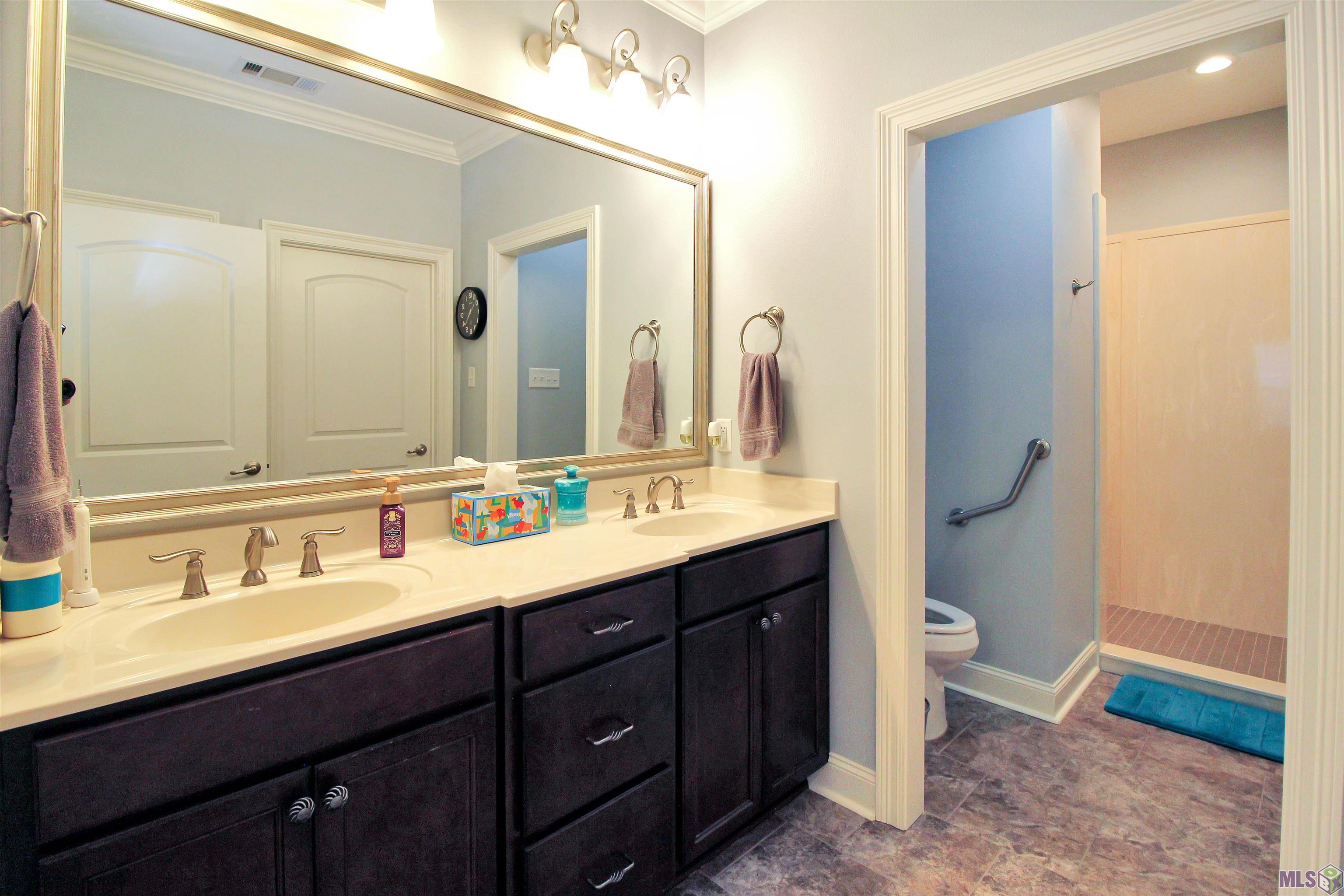 7111 Village Maison Court, Unit 17 Baton Rouge, LA 70809 - Photo 10 of 17