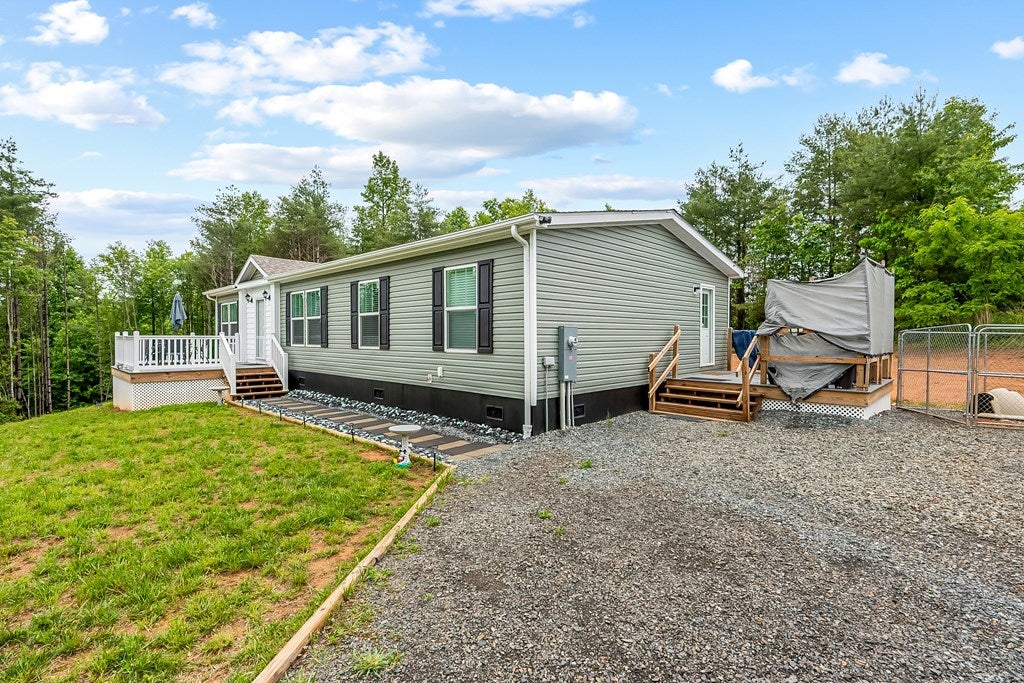 482 Gambetta Road Galax, VA 24333 - Photo 6 of 68 Gallery Image 6