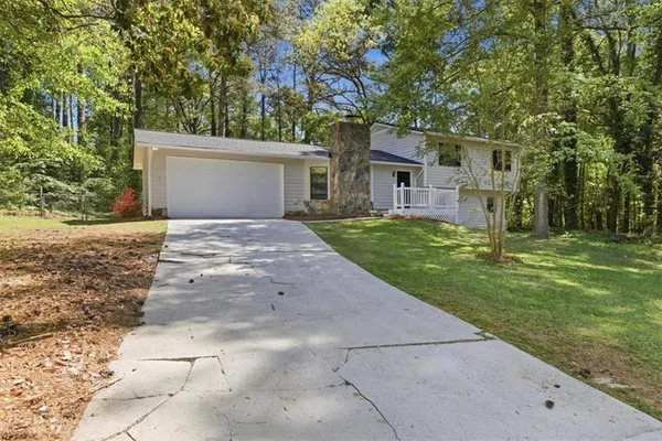 $300,000 | 3182 Fireplace Trail, Snellville, GA 30078