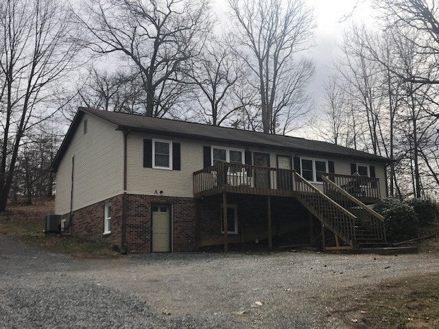 477 Ivanhoe Road Max Meadows, VA 24360 - Photo 4 of 19 Gallery Image 4