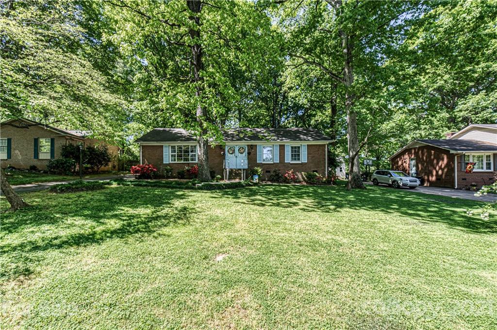 11328 Torino Road Matthews, NC 28105 - Photo 23 of 23 a front view of house with yard and green space