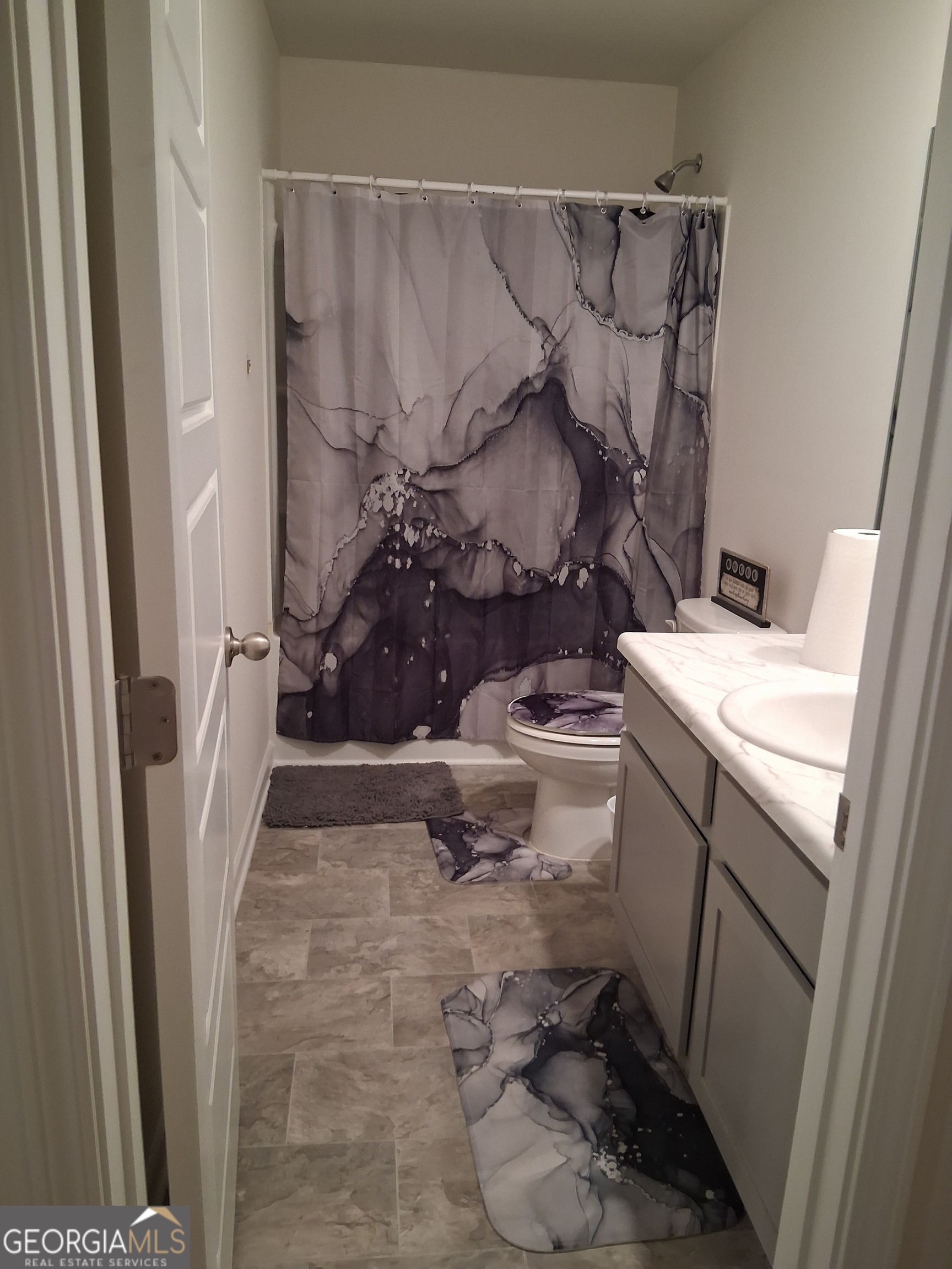 2685 Paxton Place Decatur, GA 30034 - Photo 15 of 17 a utility room with dryer and washer