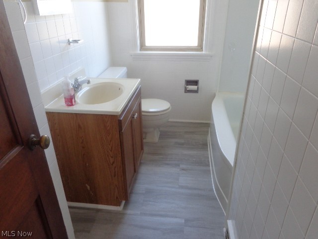 6217-6219 Stanbury Road Parma, OH 44129 - Photo 13 of 22 Bathroom