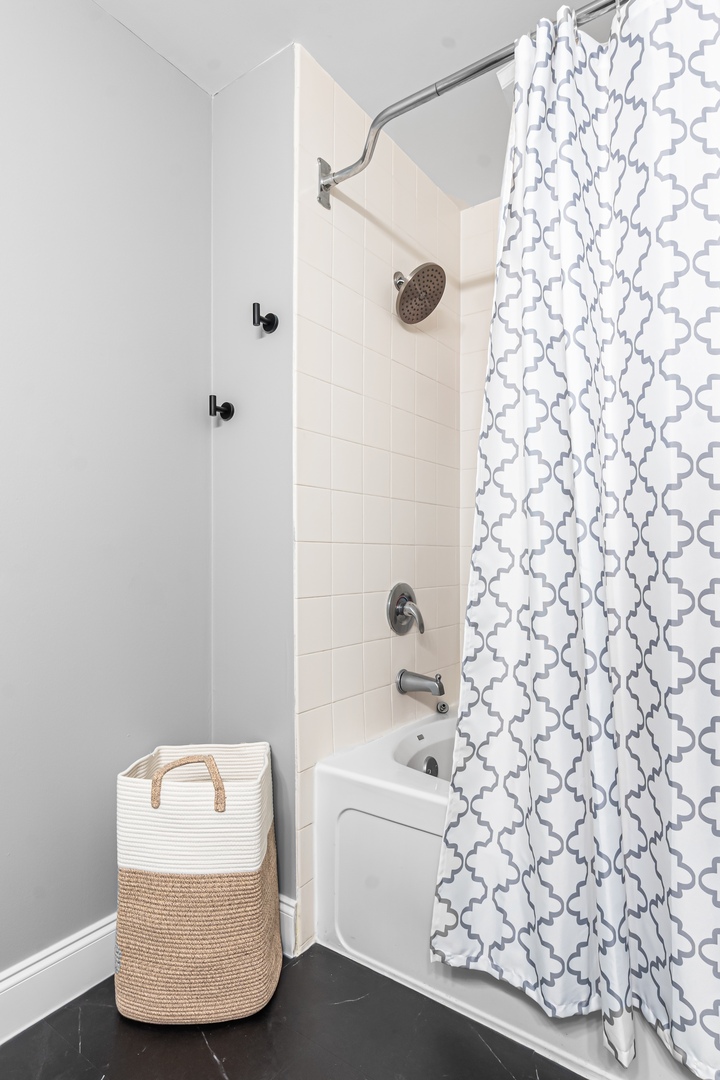 833 West 15th Place, Unit 311 Chicago, IL 60608 - Photo 12 of 17