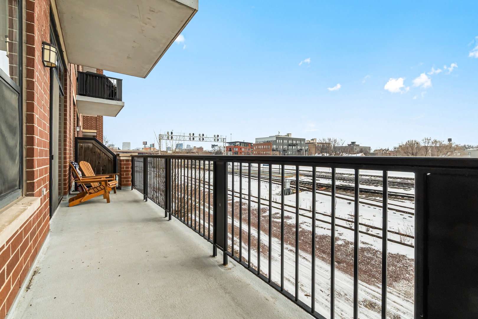 833 West 15th Place, Unit 311 Chicago, IL 60608 - Photo 4 of 17