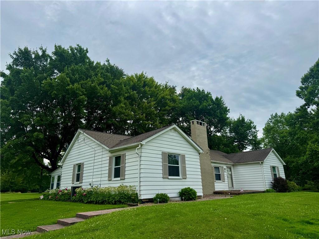 1803 Stillwagon Road Southeast Warren, OH 44484 - Photo 2 of 49 Gallery Image 2