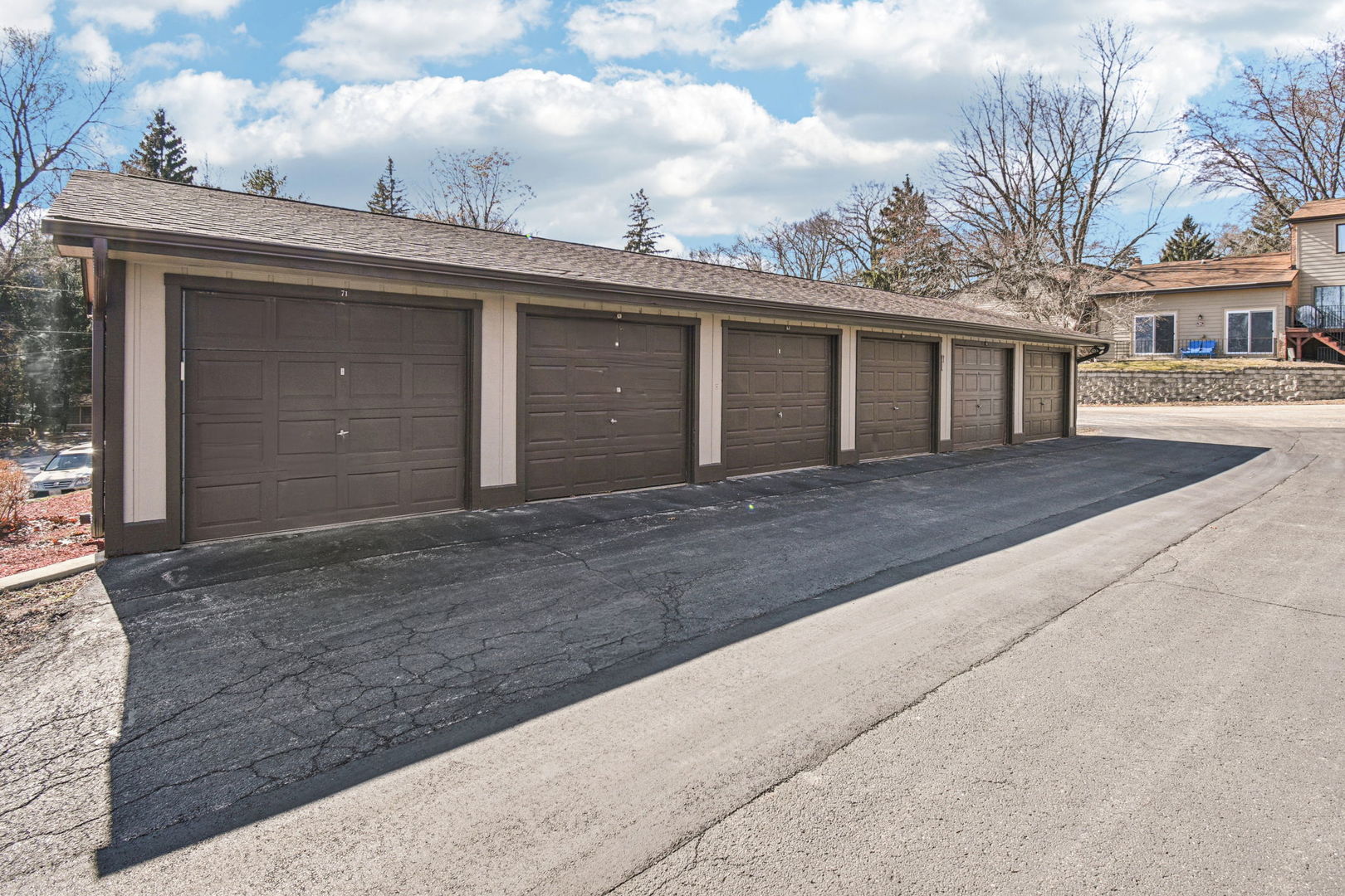 67 Woodhills Bay Road Fox Lake, IL 60020 - Photo 19 of 27 front view of a house