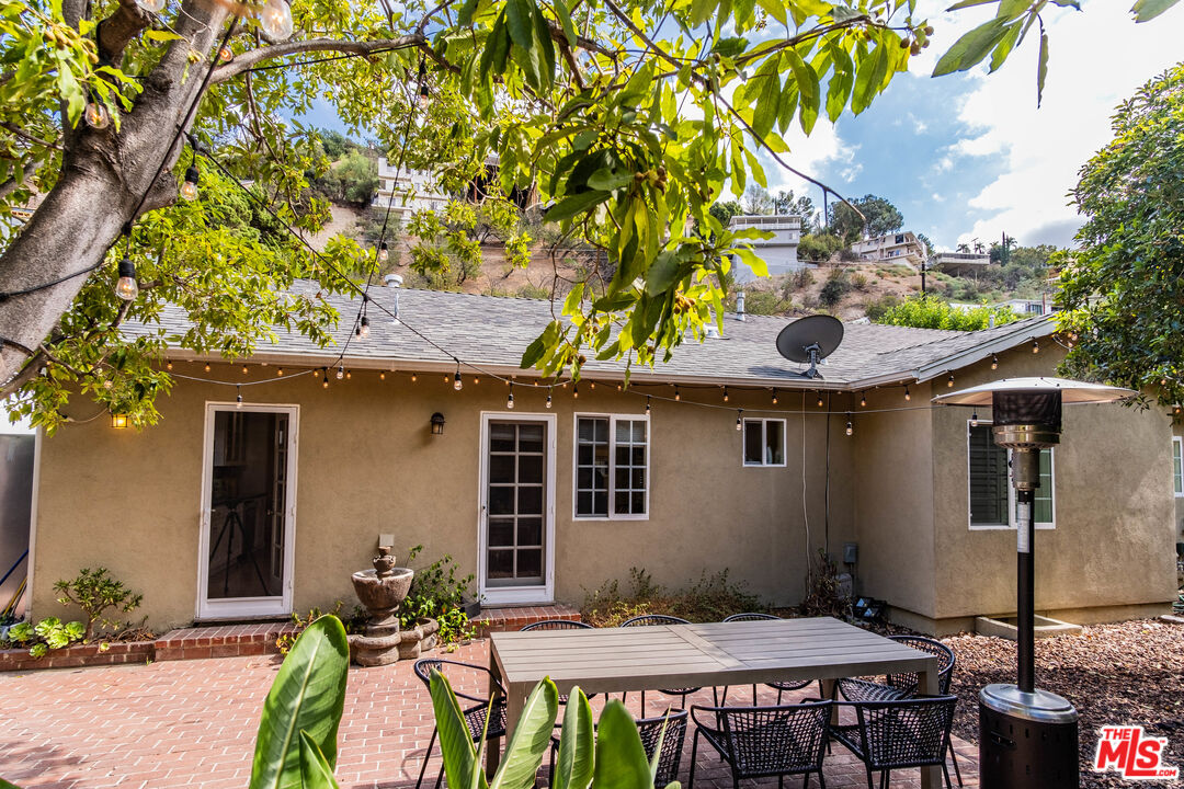 3909 Longview Valley Road Sherman Oaks, CA 91423 - Photo 26 of 34 Gallery Image 26
