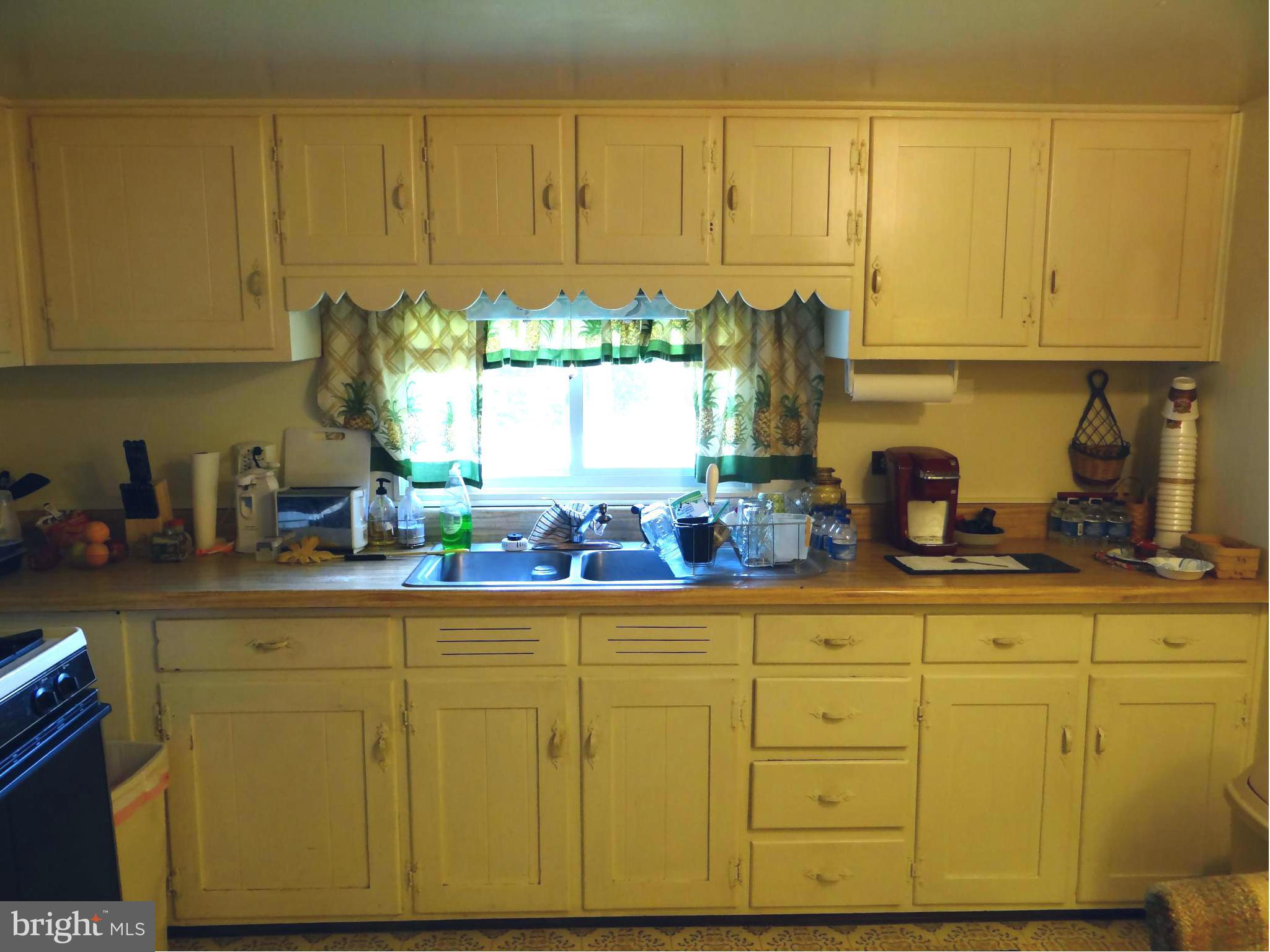 5619 Royer Road Greencastle, PA 17225 - Photo 8 of 26 Kitchen