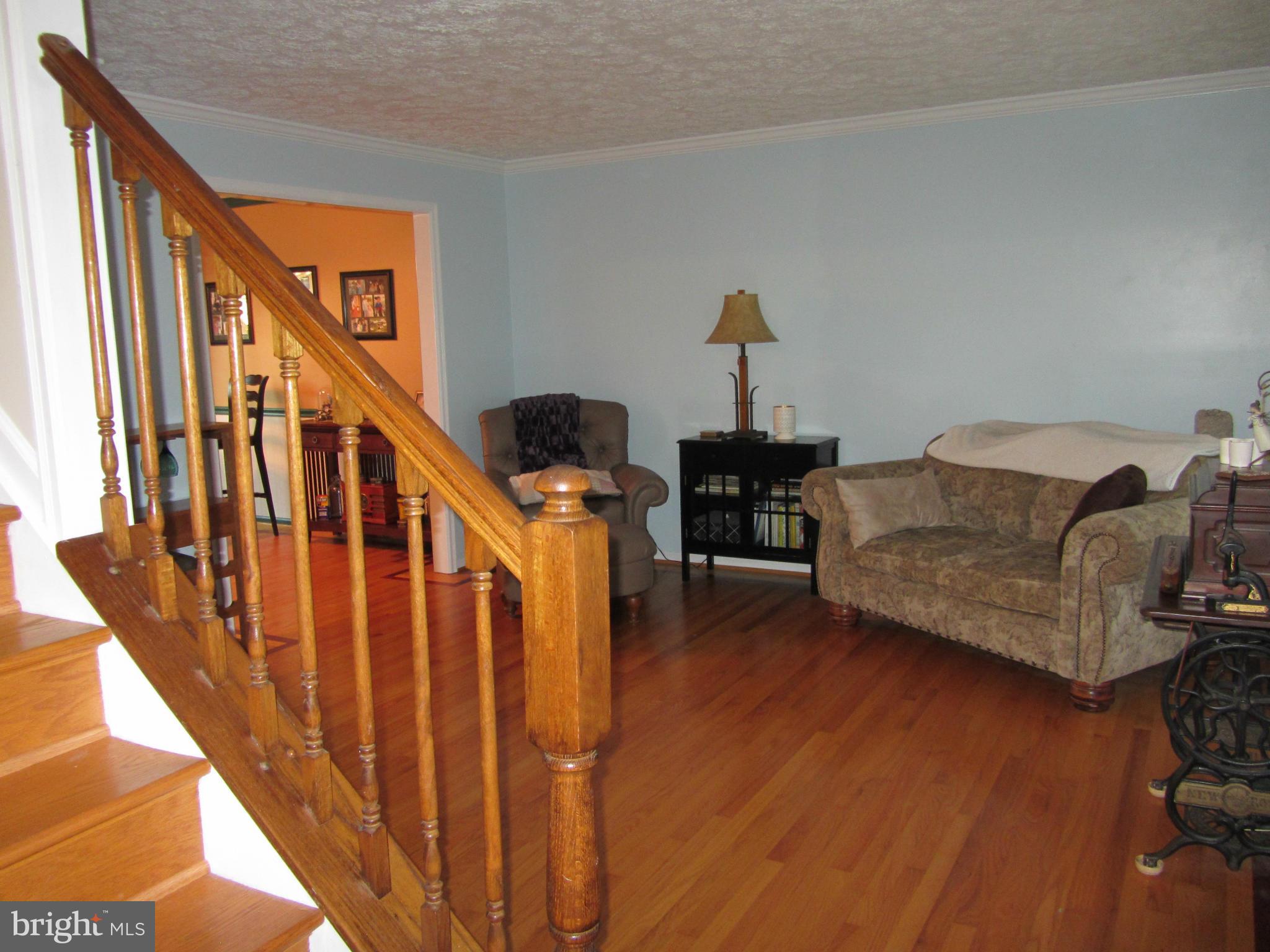 9221 Bretton Reef Road Baltimore, MD 21234 - Photo 2 of 30 Living Room