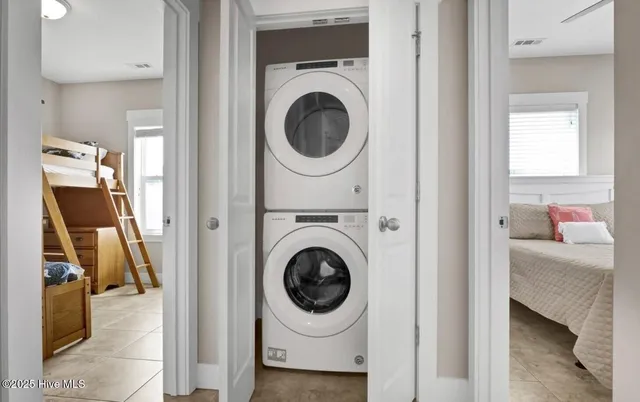 $2,300,000 | 105 Bay Court, North Topsail Beach, NC 28460