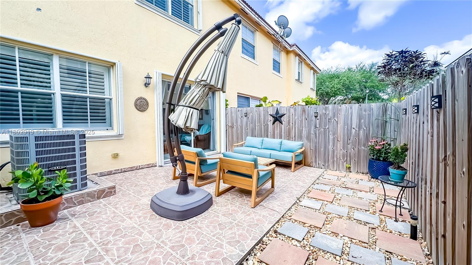 14969 Southwest 9th Terrace Miami, FL 33194 - Photo 11 of 18