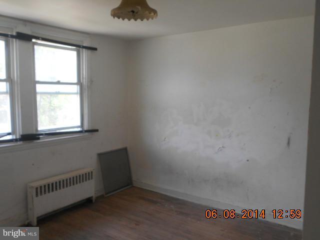 6937 Reisterstown Road Baltimore, MD 21215 - Photo 7 of 9 Bedroom