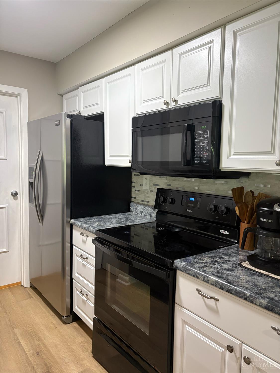 9319 Winton Road, Unit 2 Cincinnati, OH 45231 - Photo 3 of 26