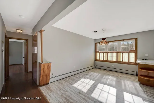 $314,900 | 710 Griffin Road, Moscow, PA 18444