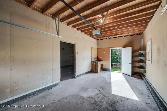 $314,900 | 710 Griffin Road, Moscow, PA 18444