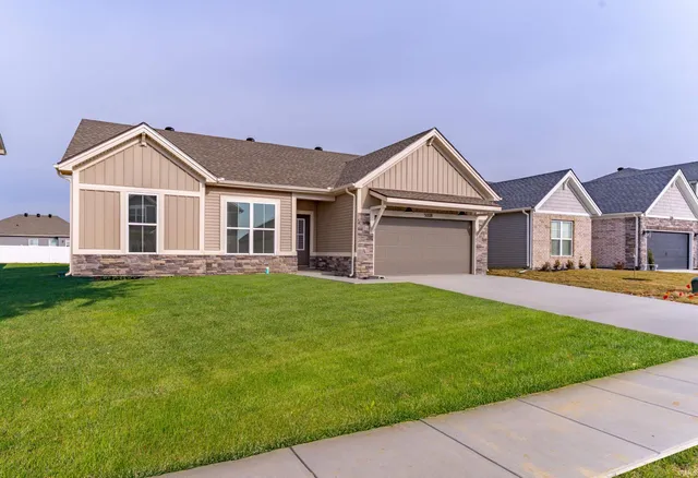$360,800 | 5008 Goldfinch Drive, Evansville, IN 47725