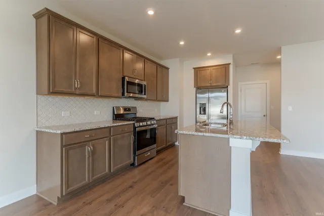 $360,800 | 5008 Goldfinch Drive, Evansville, IN 47725