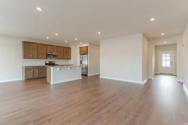 $360,800 | 5008 Goldfinch Drive, Evansville, IN 47725