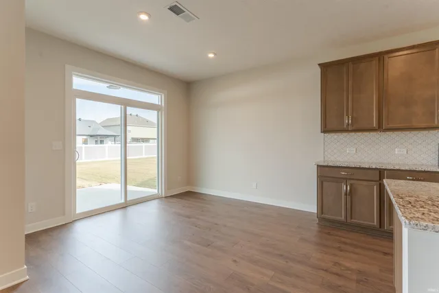 $360,800 | 5008 Goldfinch Drive, Evansville, IN 47725