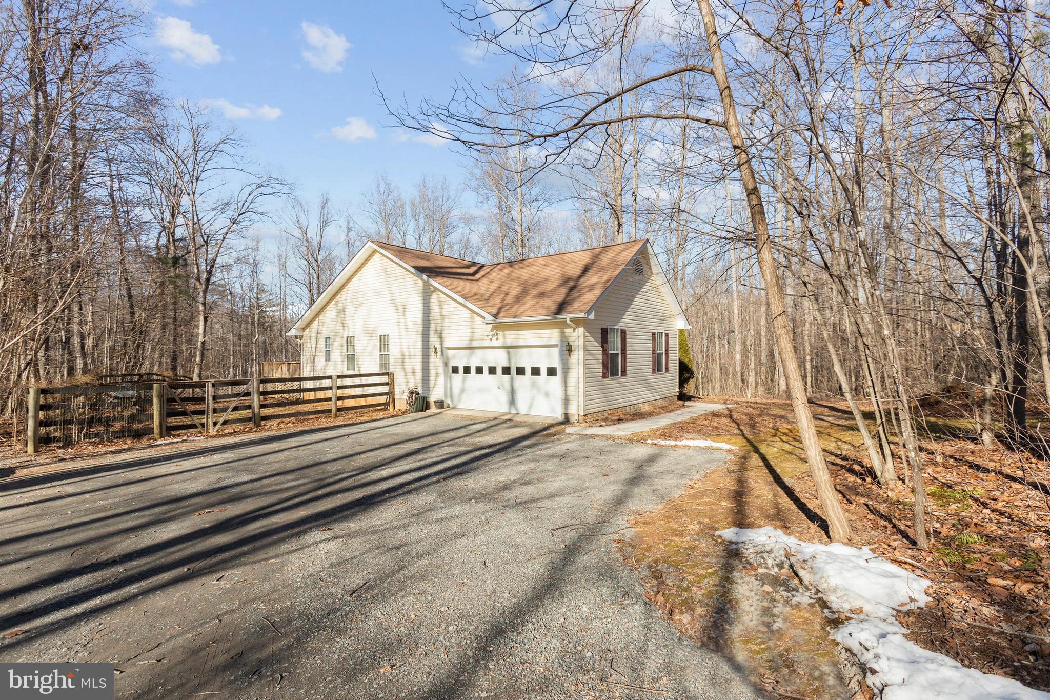 4049 Cabin Road Reva, VA 22735 - Photo 4 of 39