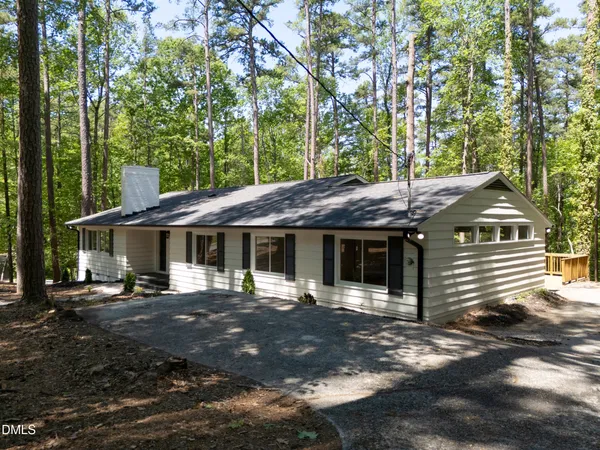 $839,900 | 412 North Elliott Road, Chapel Hill, NC 27514