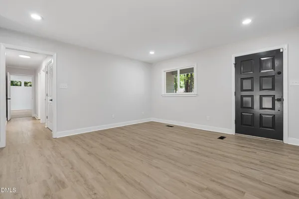 $839,900 | 412 North Elliott Road, Chapel Hill, NC 27514