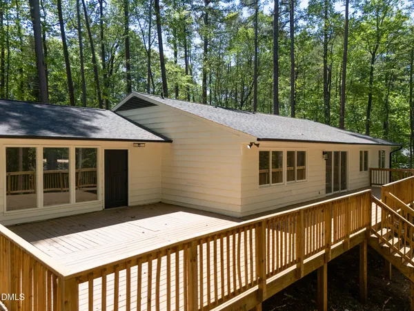$839,900 | 412 North Elliott Road, Chapel Hill, NC 27514