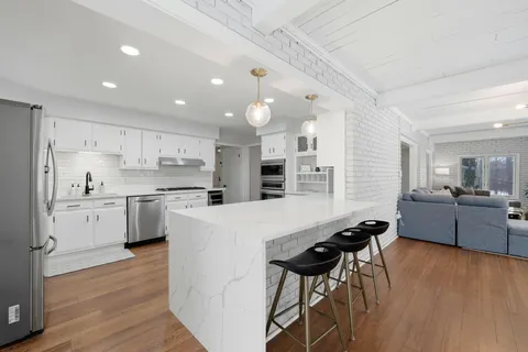 $889,000 | 4173 Maplewood Road, Bridgman, MI 49106