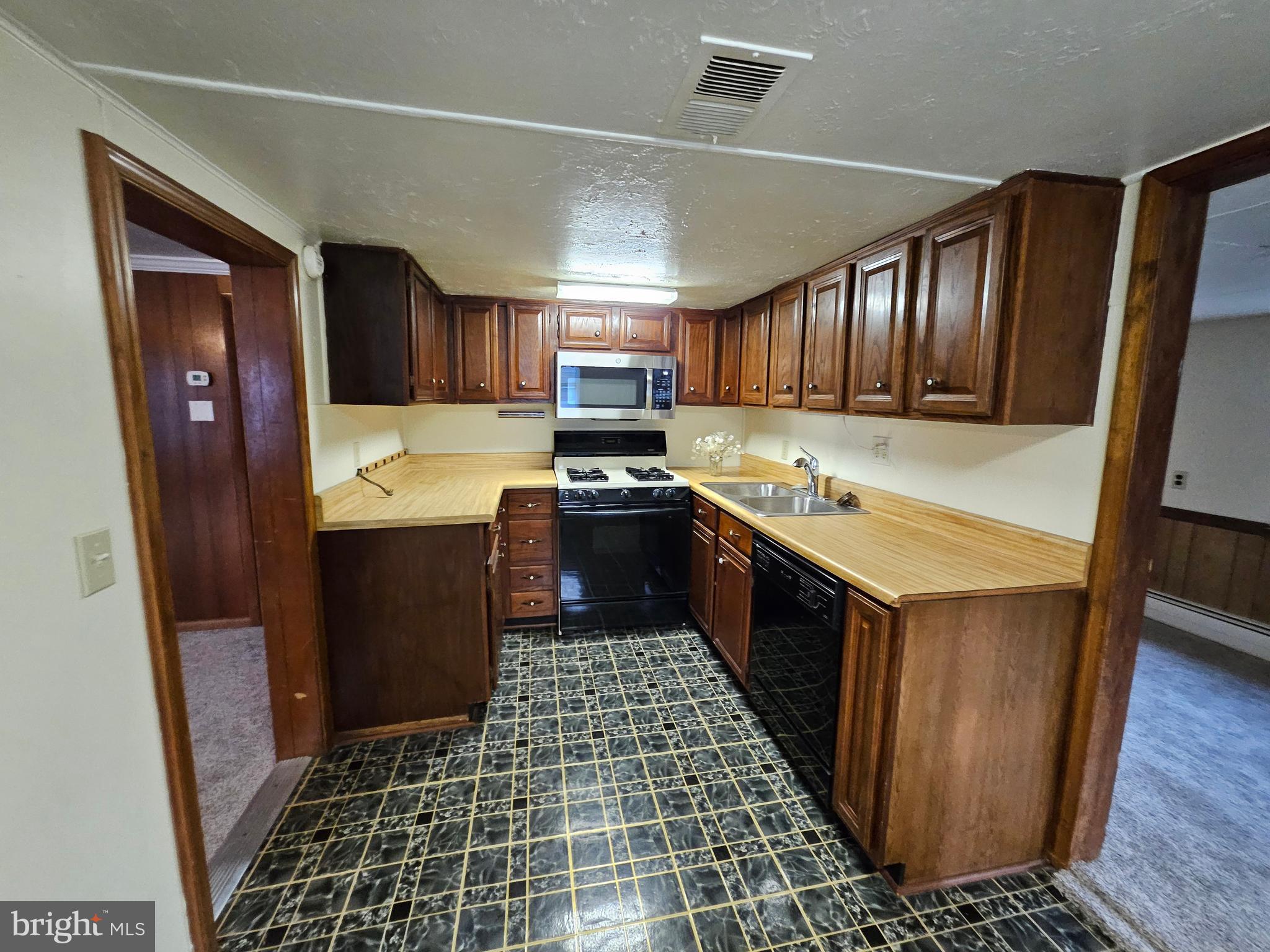 3424 Papermill Road Winchester, VA 22602 - Photo 15 of 17 Kitchen