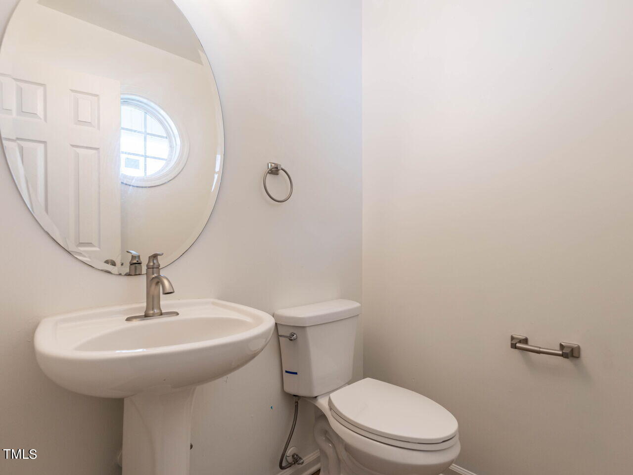 1525 Cricket Ridge Drive Raleigh, NC 27610 - Photo 15 of 21 018-1280x960-powder-room