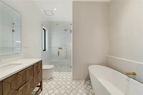 $5,995,000 | 6641 Southwest 85th Street, Miami, FL 33143